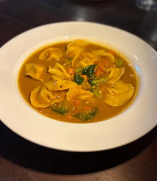 CABOTIÁ PUMPKIN SOUP WITH GINGER AND SHRIMP